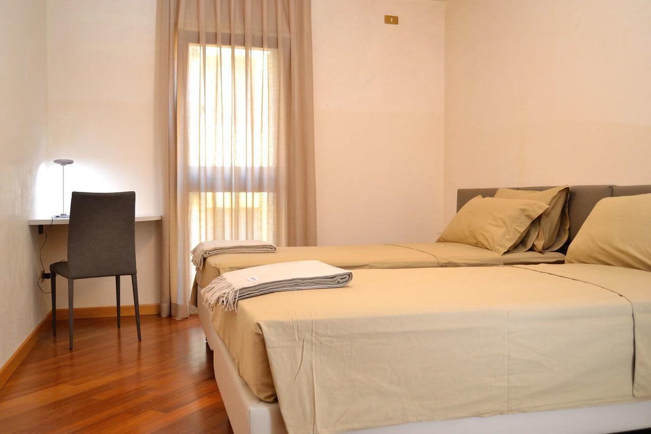 Portico Oscuro Deluxe Apartment - Centro Citta Treviso Buitenkant foto