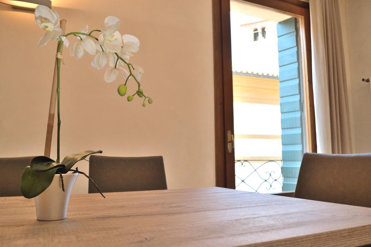 Portico Oscuro Deluxe Apartment - Centro Citta Treviso Buitenkant foto