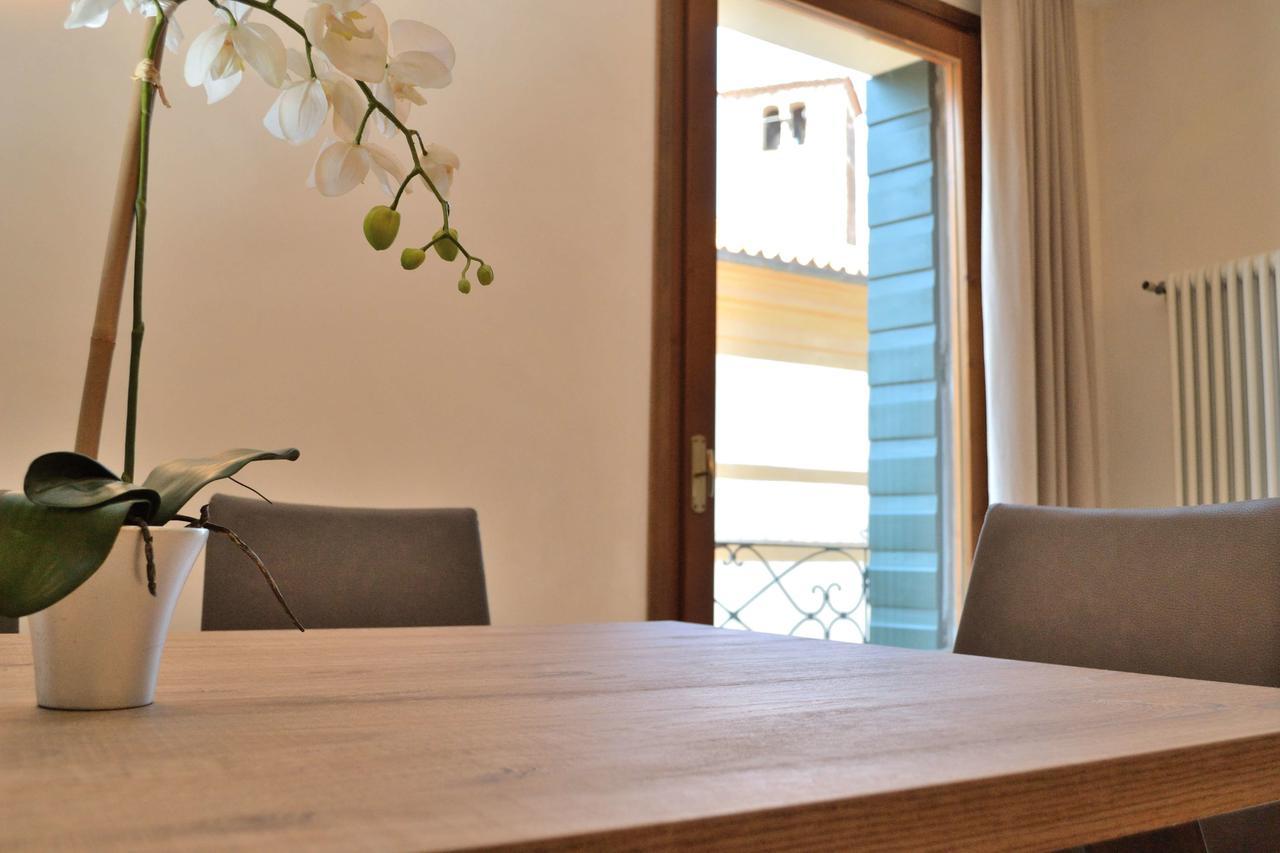 Portico Oscuro Deluxe Apartment - Centro Citta Treviso Buitenkant foto