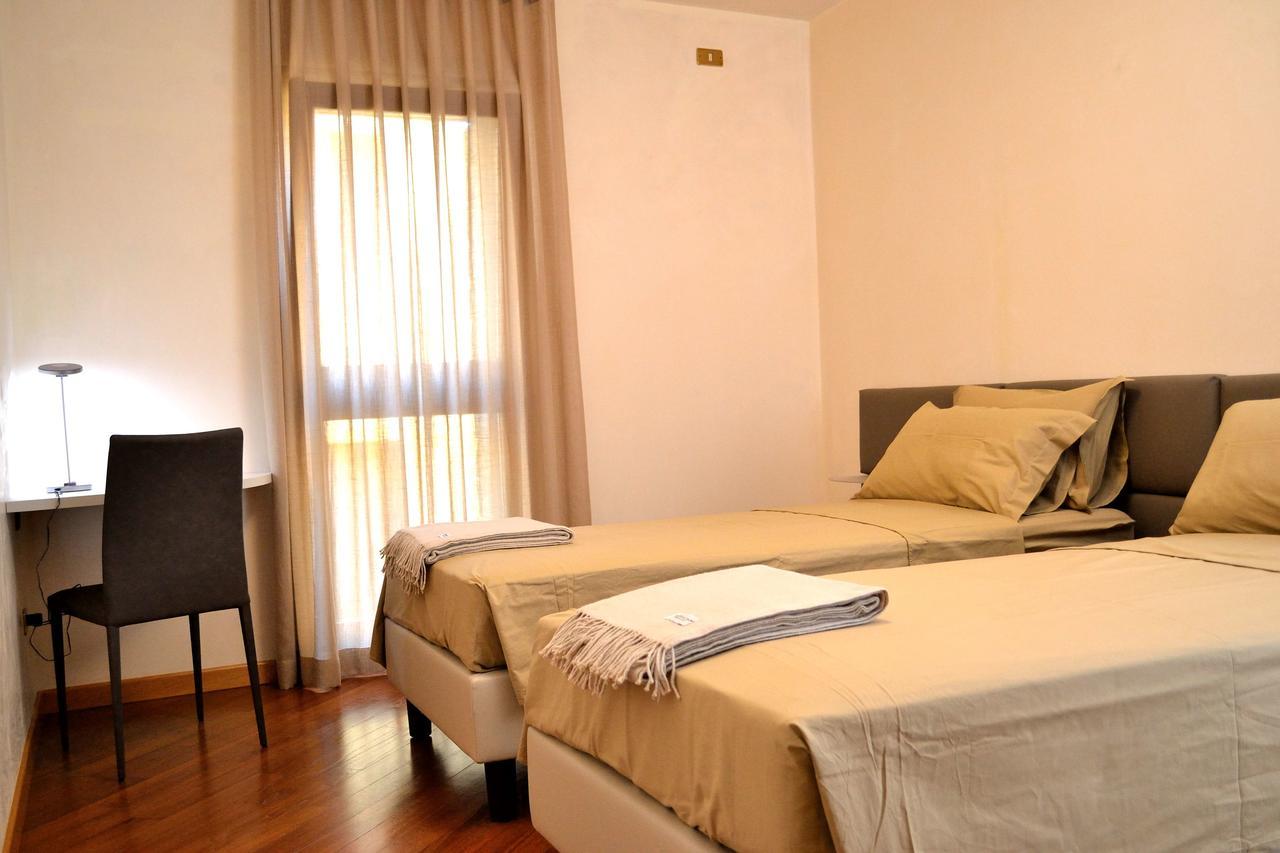 Portico Oscuro Deluxe Apartment - Centro Citta Treviso Buitenkant foto