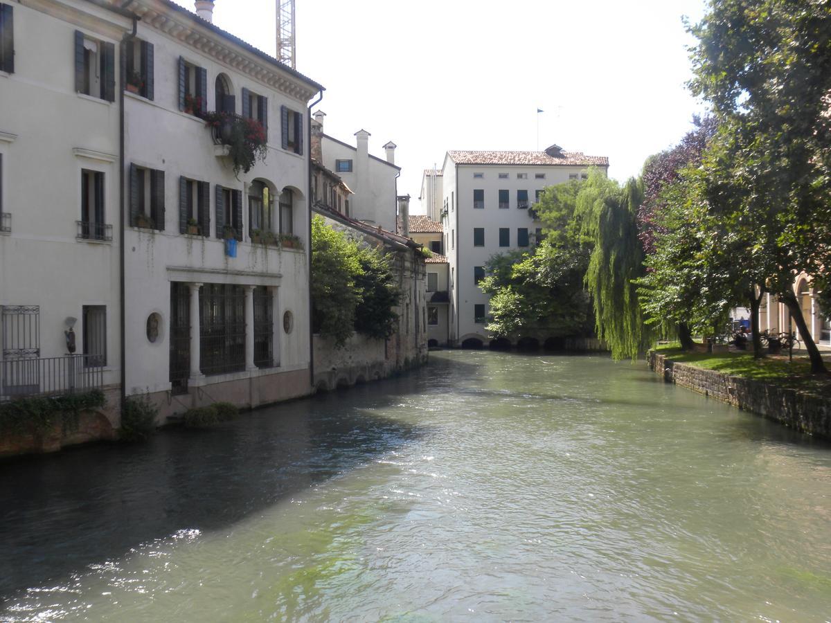 Portico Oscuro Deluxe Apartment - Centro Citta Treviso Buitenkant foto